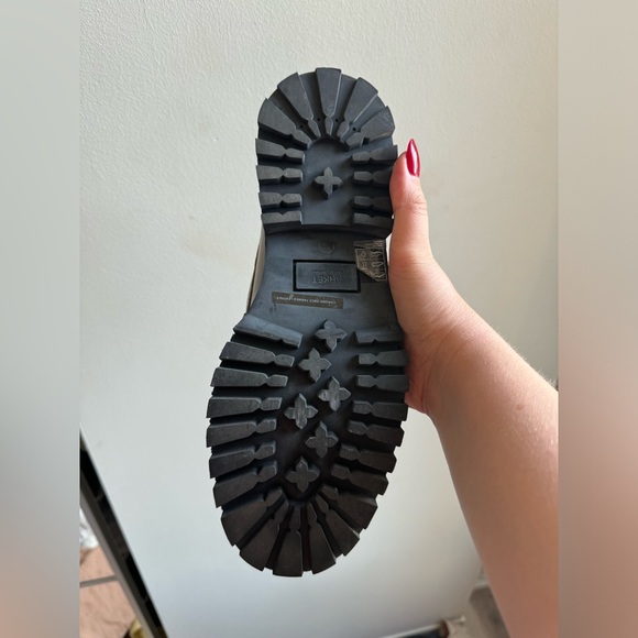 ARKET Leather Chunky Loafer - Picture 7 of 8